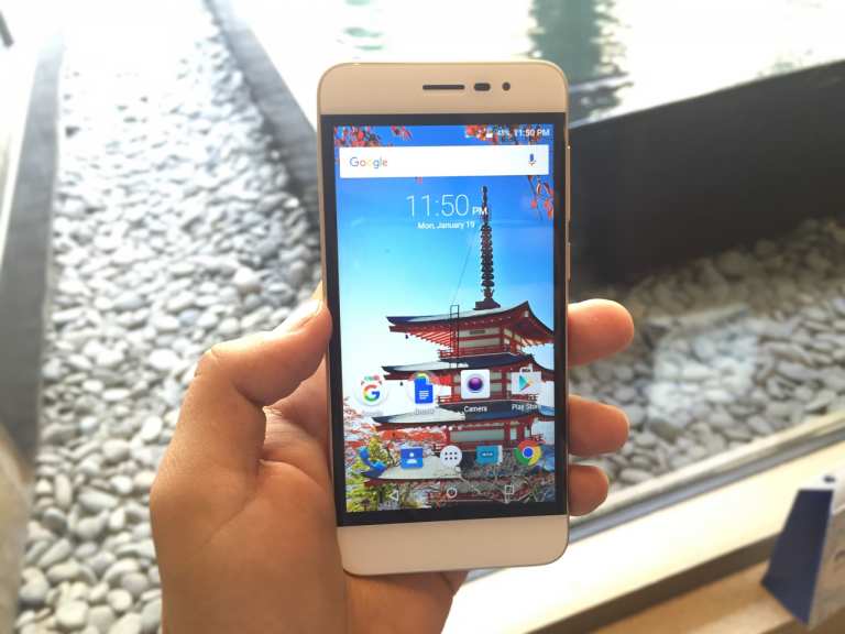 Panasonic Eluga Arc Review : Great Phone with 2.5D Curved Display