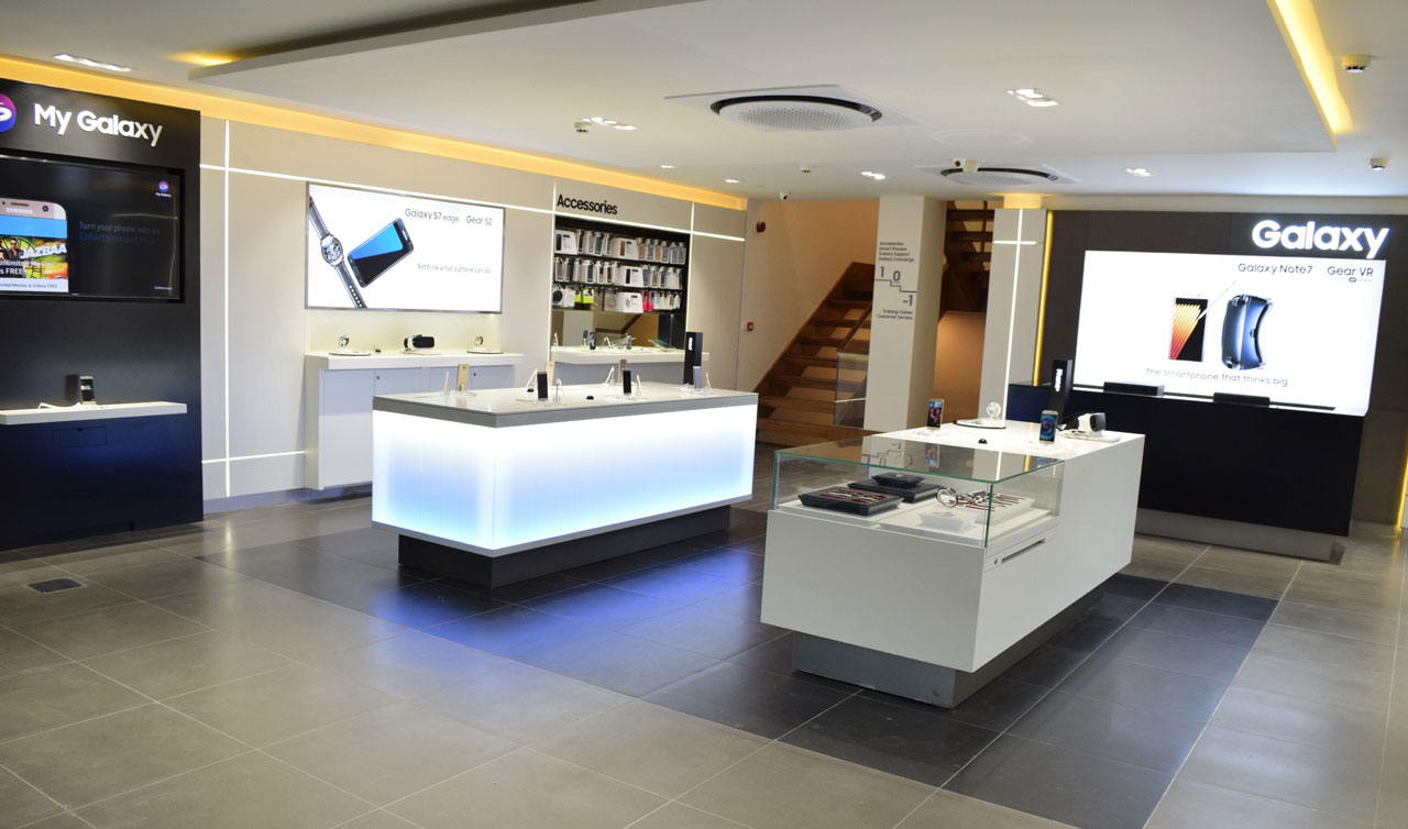 Samsung’s Largest Experience Store in India