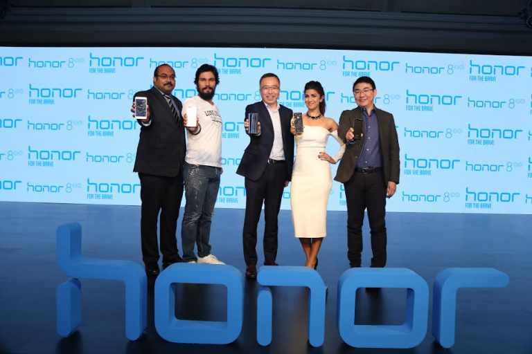 Honor 8 Launched in India with 2 Other Devices
