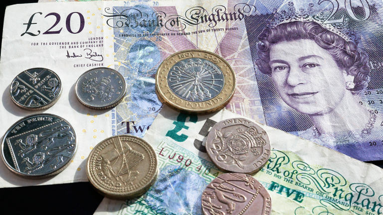 Why Foreign Currency May Prove to be a Smart Investment Decision