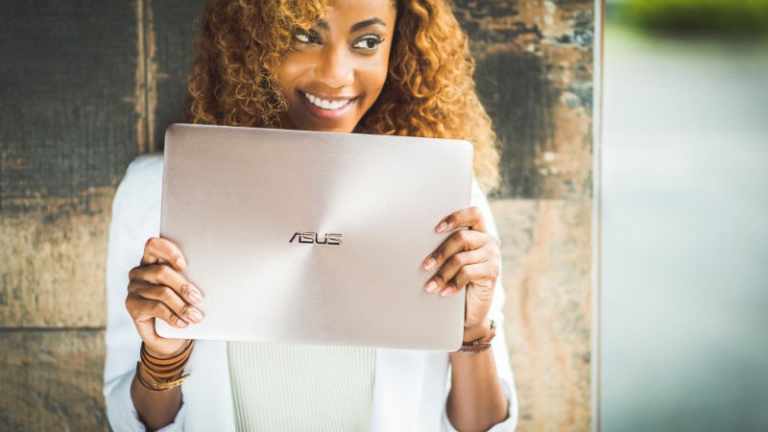 Asus ZenBook UX330 Ultra-Portable Laptop Launched Starting Rs. 76,990