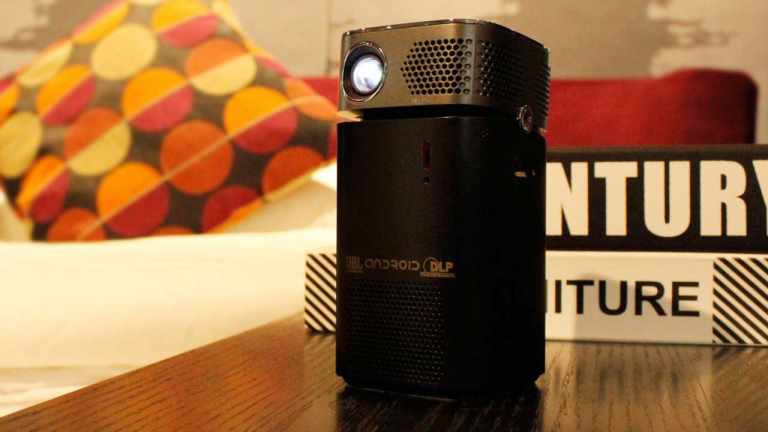 Project📽 your display anywhere with the Keruo L7 Smart Portable Projector