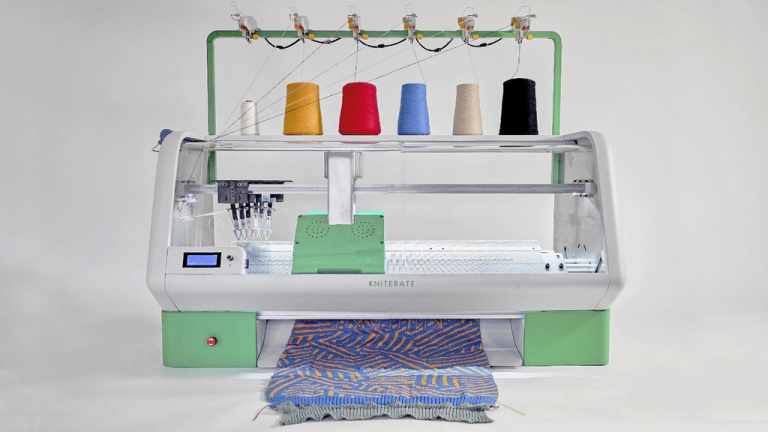 3D Print your Clothes ðat Home using Kniterate Digital Knitting Machine