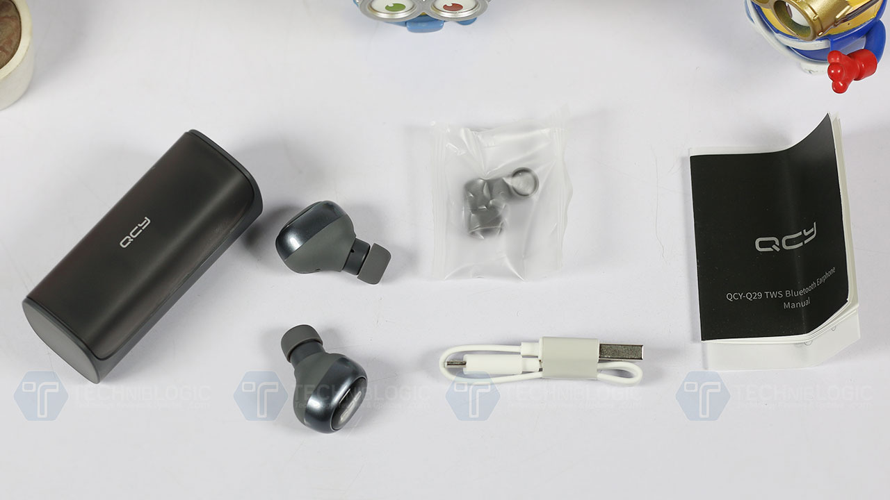 QCY-Q29-Wireless-Earbuds-unboxing