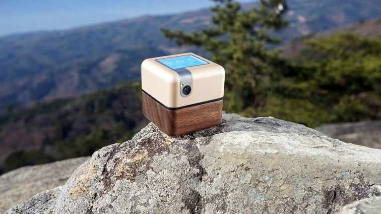 Take you Smart Personal Assistant Anywhere you want with Plen Cube