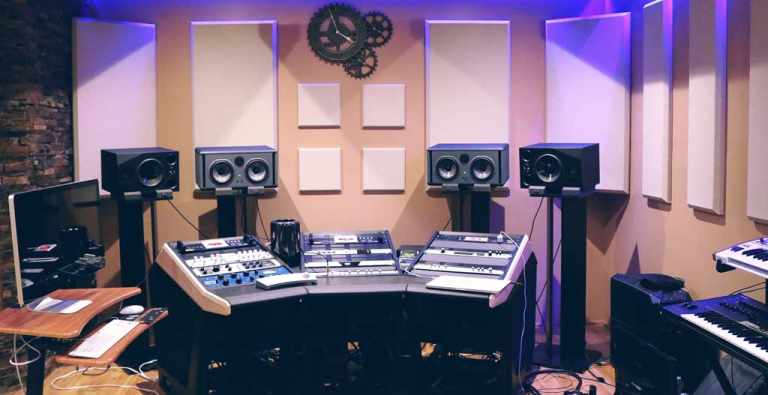 Reasons You Should Invest in Home Recording Studio