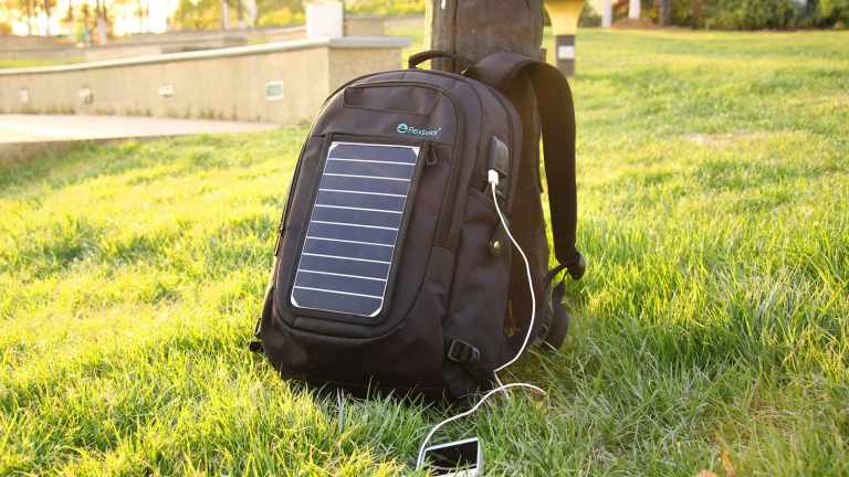 Backpack SunPack: A backpack with removable solar charger