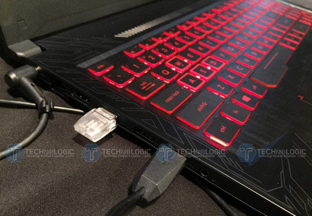 Asus-TUF-FX504-Keyboard