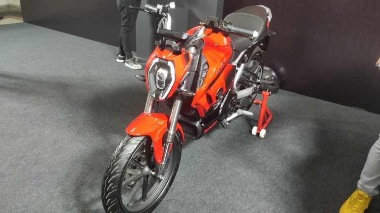 Revolt RV 400, RV 300 Electric Bikes launched in India: Payment Plans & Specs