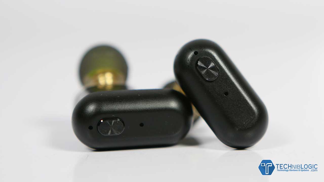 BW-FYE7 is a true wireless Earbuds by BlitzWolf that comes with a Bluetooth V5.0 dual dynamic drivers. The Bluetooth V5.0 provides stable transmission and lower power consumption. The earbuds are known to provide unparalleled comfort and full range auditory output. It comes with a charging box and a powerful bass. It is a water-resistant earbuds that comes with IPX4 waterproof technology. The earphones are best to provide excellent low-frequency performance. Buy Link The earbuds are compatible with iOS, Android, HTC, Xiaomi, Huawei, Bluetooth-enabled Cellphones tablets; Perfect for Sports, Workout, Running, Jogging, Gym Exercise, Audiobooks, Watching TV, or Sleep.  It comes with a standby time of 120h, call time of 3h, the time taken by the earbuds to completely charge is 2h, and the battery case takes 2h to charge. The Earbuds supports monaural pairing, binaural pairing + supports bilateral calls. The Earbuds are user-friendly and easy to use. Once the earbuds are removed from the charging box, the earbuds automatically power on and connect to the previously paired device and will automatically turn off when placed back into the charging box. The package includes: BW-FYE7 TWS Bluetooth 5.0 Earphone One Micro USB Charging Cable Three pairs of ear tips One manual Why should one go for BW-FYE7 earbuds? The earbuds are the perfect fit for all age groups of people. These earbuds are attractive in look and comes with ergonomic design that fits comfortably and securely in everybody’s ear canal. Most importantly, the earbuds come into a box that offers to charge the buds when they are not in use. Key Specifications:   Brand   Blitzwolf®   Model   BW-FYE7   Color   Black   Wearing Type   In-ear   Material   PC+ABS   Net Weight (g)   Single Earbud: 5g Charging Case: 55g Total Weight: 65g   Dimensions   Charging Box: 70*33*35.5mm Earbud: 26*13*30mm Price & Offers: The BlitzWolf BW-FYE7 earbuds come with a price of Rs. 3,613.80 on Banggood, and as per the promo offer, it does not require any shipping. Charges. Buy Link Verdict Overall it Really has a nice sound quality with great battery life. The bass is strong as a comparison in other earphones.  It is an Excellent product at its price range. I totally recommended at such price. Also See: Buy Xiaomi 17PIN Star Fruit Cup Portable Juicer on Banggood If you like this article, then follow Techniblogic on Website for more stuff and also comment below this article and share this article with your friends and family on Instagram, Twitter, and Facebook.
