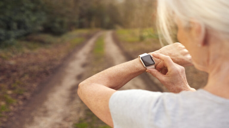 Wearable Activity Trackers Speed Up The Healing Process For Hospitalised Patients